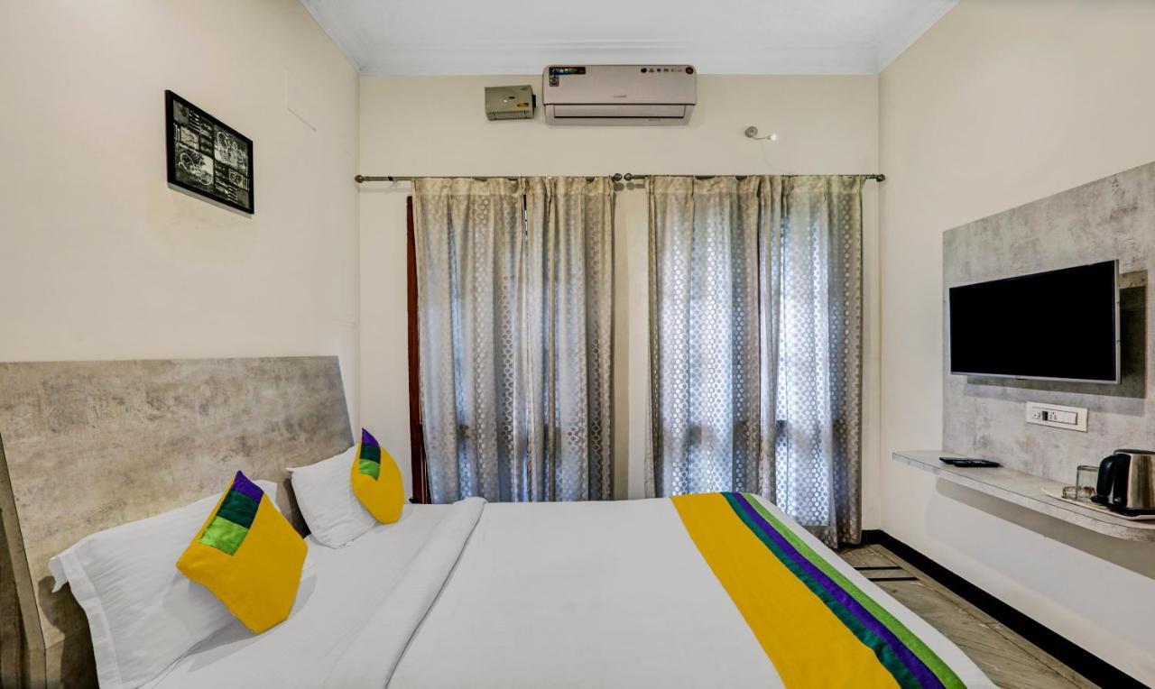 Itsy Hotels Anurag Inn Майсур Экстерьер фото