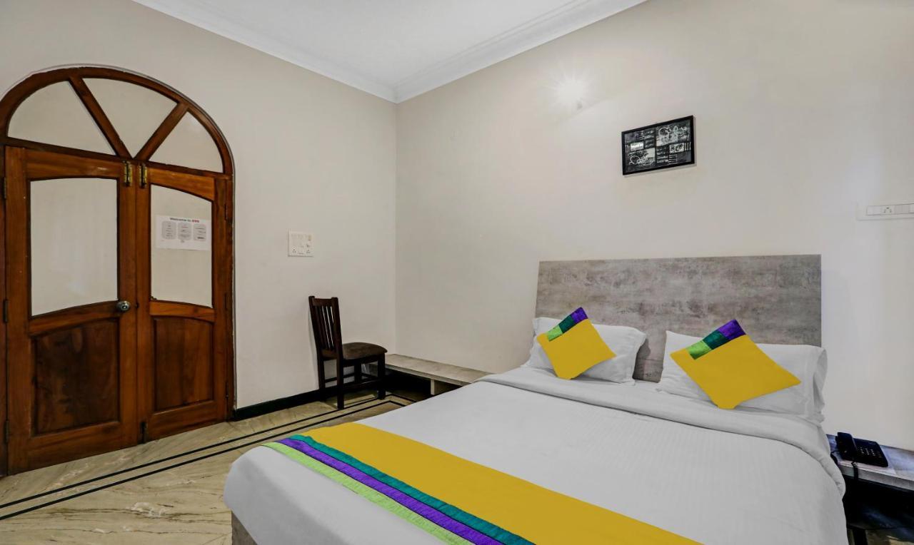 Itsy Hotels Anurag Inn Майсур Экстерьер фото